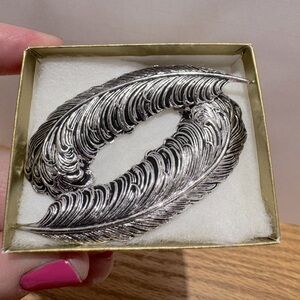 Vintage Silver tone Feather brooches lapel pins